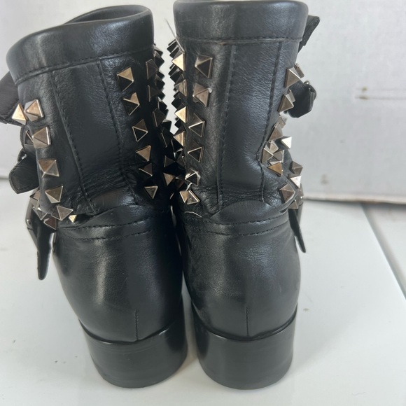 Valentino Garavani rockstud moto engineer ankle boots black stud - Picture 10 of 14